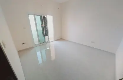Apartment - 2 Bedrooms - 2 Bathrooms for rent in Fire Station Road - Muwaileh - Sharjah