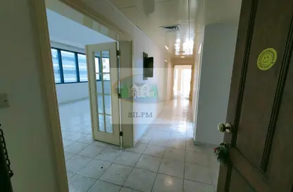 Hall / Corridor image for: Apartment - 3 Bedrooms - 3 Bathrooms for rent in Hamdan Street - Abu Dhabi, Image 1