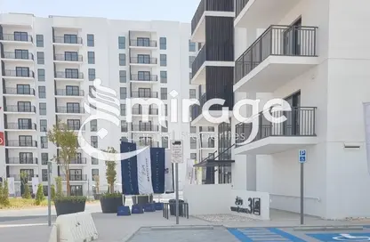 Apartment - 2 Bedrooms - 2 Bathrooms for rent in Waters Edge - Yas Island - Abu Dhabi