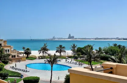 شقة - 2 غرف نوم - 4 حمامات للايجار في ياقوت - باب البحر - جزيرة المرجان - رأس الخيمة
