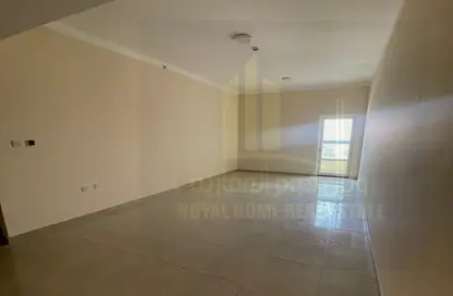 Apartment - 3 Bedrooms - 3 Bathrooms for rent in Al Jurf 2 - Al Jurf - Ajman Downtown - Ajman