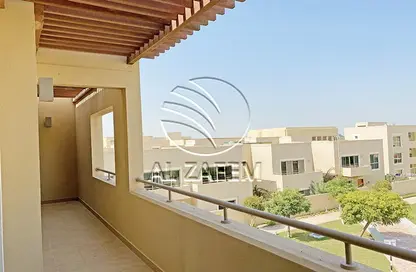 Townhouse - 3 Bedrooms - 4 Bathrooms for rent in Al Tharwaniyah Community - Al Raha Gardens - Abu Dhabi