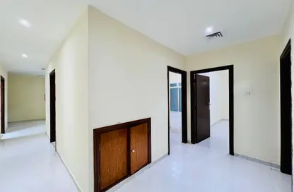 Apartment - 3 Bedrooms - 3 Bathrooms for rent in Business Village - Port Saeed - Deira - Dubai