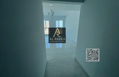Apartment - 2 Bedrooms - 2 Bathrooms for rent in Corniche Tower - Ajman Corniche Road - Ajman