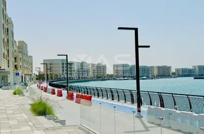 شقة - غرفة نوم - 2 حمامات للايجار في 4B البحيرة - لاجون - ميناء العرب - راس الخيمة - رأس الخيمة