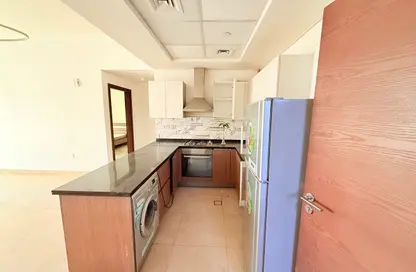 شقة - غرفة نوم - 2 حمامات للبيع في عزيزي بيرل - الفرجان - دبي