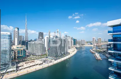 Hotel  and  Hotel Apartment - 2 Bedrooms - 3 Bathrooms for rent in Royal Continental Suites - Business Bay - Dubai