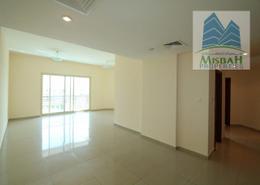 صورةغرفة فارغة لـ: شقة - 2 غرف نوم - 3 حمامات للكراء في مركز ياس للأعمال - البرشاء 1 - البرشاء - دبي, صورة 1