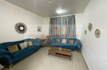 Apartment - 1 Bedroom - 2 Bathrooms for rent in Al Khan - Sharjah
