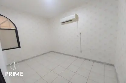 صورة لـ غرفة فارغة شقة - غرفة نوم - 1 حمام للايجار في منطقة المرور - أبوظبي ، صورة رقم 1