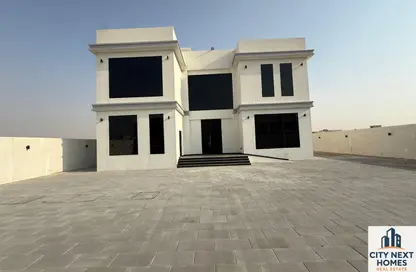 Villa - 5 Bedrooms - 7 Bathrooms for rent in Al Aweer 1 - Al Aweer - Dubai