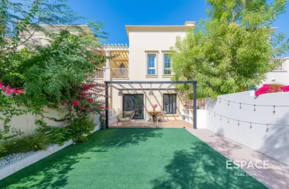 Villa - 2 Bedrooms - 3 Bathrooms for rent in Springs 15 - The Springs - Dubai