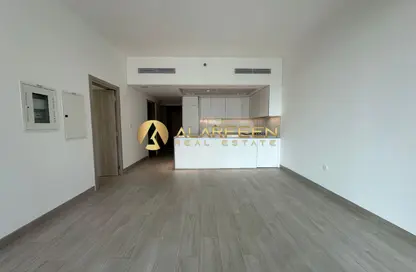 شقة - غرفة نوم - 2 حمامات للايجار في لوما بارك فيوز - منطقة 14 - قرية جميرا الدائرية - دبي