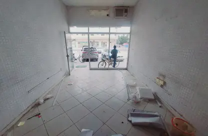 متجر - استوديو للايجار في مجمع مويلح - تجارية مويلح - الشارقة متجر - استوديو للايجار في مجمع مويلح - تجارية مويلح - الشارقة