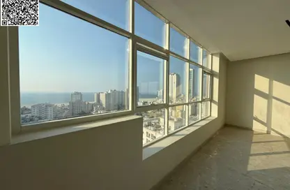 شقة - 3 غرف نوم - 3 حمامات للايجار في مساكن كورنيش عجمان - طريق كورنيش عجمان - عجمان