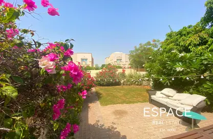 Villa - 2 Bedrooms - 2 Bathrooms for rent in Springs 3 - The Springs - Dubai