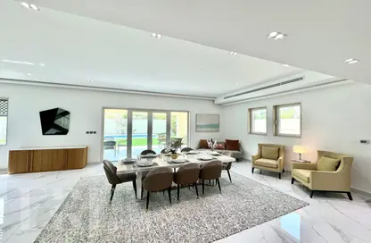 Villa - 4 Bedrooms - 5 Bathrooms for sale in Regional - Jumeirah Park - Dubai