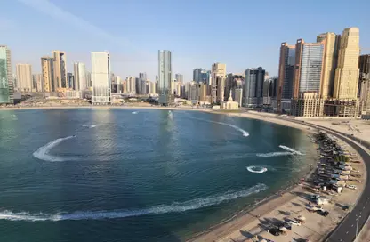 شقة - 3 غرف نوم - 4 حمامات للبيع في التعاون - الشارقة
