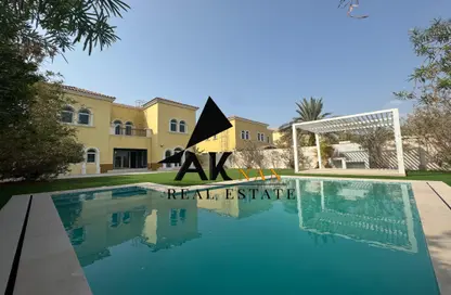 Villa - 3 Bedrooms - 4 Bathrooms for rent in Legacy - Jumeirah Park - Dubai