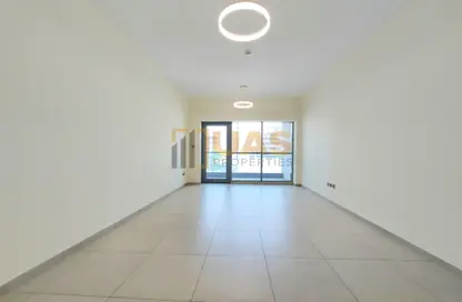 Apartment - 1 Bedroom - 2 Bathrooms for rent in Jumeirah Garden City - Al Satwa - Dubai