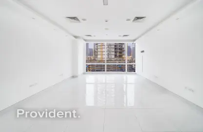 Office Space - Studio - 1 Bathroom for rent in Tamani Art Tower - Business Bay - Dubai