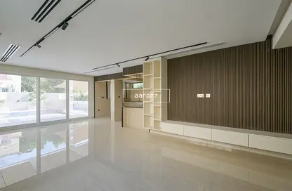 Villa - 3 Bedrooms - 3 Bathrooms for rent in Springs 8 - The Springs - Dubai