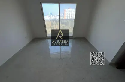 Apartment - 1 Bedroom - 2 Bathrooms for rent in Corniche Tower - Ajman Corniche Road - Ajman