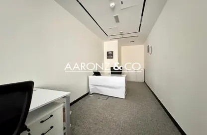 Office Space - Studio for rent in Marina Plaza - Dubai Marina - Dubai Office Space - Studio for rent in Marina Plaza - Dubai Marina - Dubai