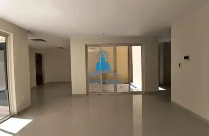 Townhouse - 3 Bedrooms - 4 Bathrooms for rent in Hemaim Community - Al Raha Gardens - Abu Dhabi