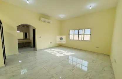 Empty Room image for: Apartment - 1 Bathroom for rent in Al Shamkha - Abu Dhabi, Image 1