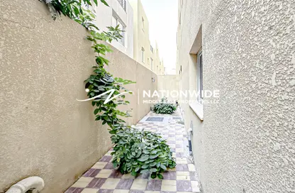 Villa - 5 Bedrooms - 4 Bathrooms for sale in Al Qurm Gardens - Al Qurm - Abu Dhabi