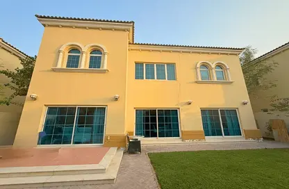 Villa - 4 Bedrooms - 5 Bathrooms for rent in Jumeirah Park - Dubai