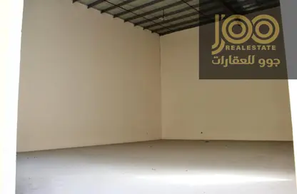 مستودع - استوديو - 1 حمام للايجار في أم الثعوب - أم القيوين