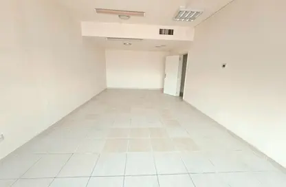 Apartment - 3 Bedrooms - 3 Bathrooms for rent in Dar Al Majaz - Jamal Abdul Nasser Street - Al Majaz - Sharjah Apartment - 3 Bedrooms - 3 Bathrooms for rent in Dar Al Majaz - Jamal Abdul Nasser Street - Al Majaz - Sharjah