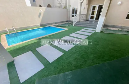 Villa - 5 Bedrooms - 6 Bathrooms for rent in Umm Suqeim 1 Villas - Umm Suqeim 1 - Umm Suqeim - Dubai