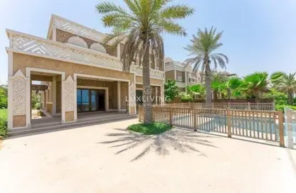 Townhouse - 4 Bedrooms - 6 Bathrooms for sale in Palm Jumeirah - Dubai