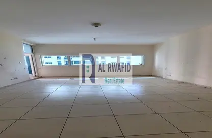 شقة - 2 غرف نوم - 3 حمامات للايجار في عجمان واحد - عجمان وسط المدينة - عجمان