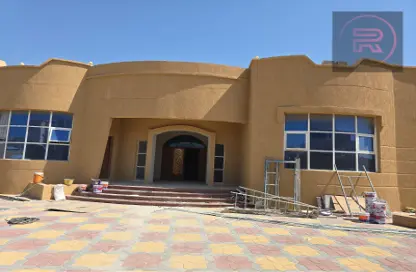 Villa - 4 Bedrooms - 5 Bathrooms for rent in Al Dhait South - Al Dhait - Ras Al Khaimah