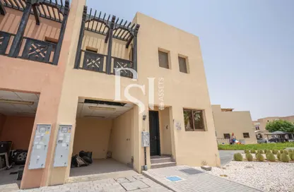 Villa - 2 Bedrooms - 3 Bathrooms for sale in Zone 7 - Hydra Village - Abu Dhabi