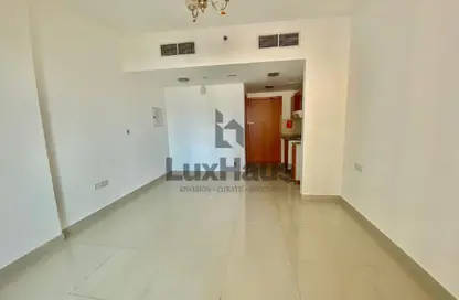 شقة - 1 حمام للايجار في برج ليك سايد أ - ليك سايد ريزيدنس - مدينة دبي للإنتاج (اي ام بي زد) - دبي