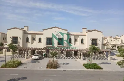 Townhouse - 3 Bedrooms - 4 Bathrooms for sale in Bloom Living - Zayed City (Khalifa City C) - Khalifa City - Abu Dhabi