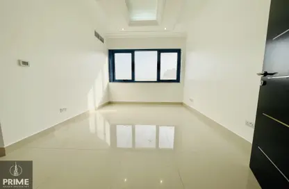 Apartment - 1 Bedroom - 2 Bathrooms for rent in Delma Street - Al Mushrif - Abu Dhabi