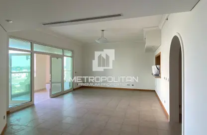 Apartment - 2 Bedrooms - 3 Bathrooms for rent in Al Hallawi - Shoreline Apartments - Palm Jumeirah - Dubai