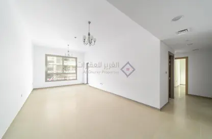Apartment - 3 Bedrooms - 3 Bathrooms for rent in Al Barsha 1 - Al Barsha - Dubai