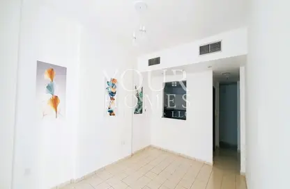 شقة - 2 غرف نوم - 4 حمامات للايجار في أوتم 1 - شقق الخريف - سيزون كوميونيتي - منطقة 15 - قرية الجميرا سركل - دبي