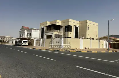 Villa - 6 Bedrooms for sale in Al Hooshi Villas - Hoshi - Al Badie - Sharjah