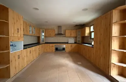 فيلا - 3 غرف نوم - 4 حمامات للايجار في شرقان - الحيرة - الشارقة