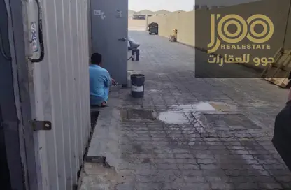 مستودع - استوديو - 2 حمامات للايجار في أم الثعوب - أم القيوين