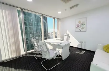 مكتب - استوديو - 1 حمام للايجار في القمة - الخليج التجاري - دبي