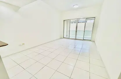 Apartment - 1 Bedroom - 1 Bathroom for rent in Marina Park - Dubai Marina - Dubai